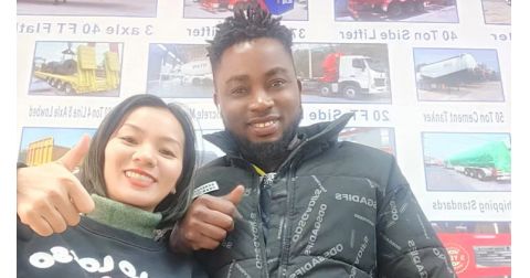Burkina Faso Customer Visited TITAN to Purchased the Used Howo Mounted Crane Truck
