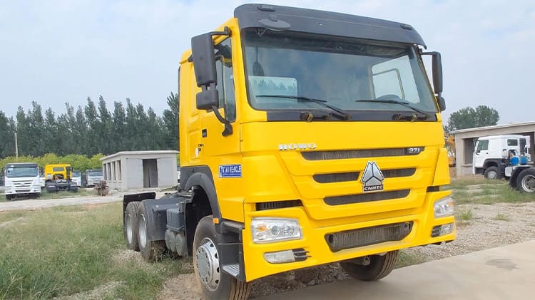 sinotruk howo tractor truck used 