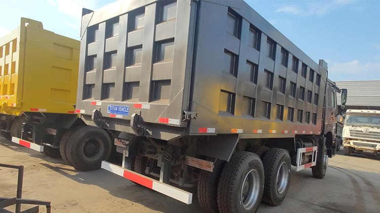 Used Howo 6x4 Dump Truck for Sale in Ghana