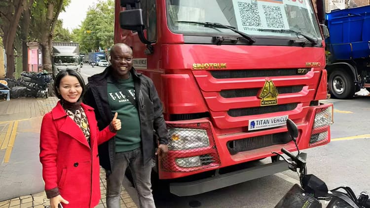 Zambian Customer Visits Titan to Buy Used Howo Tractor Head 371