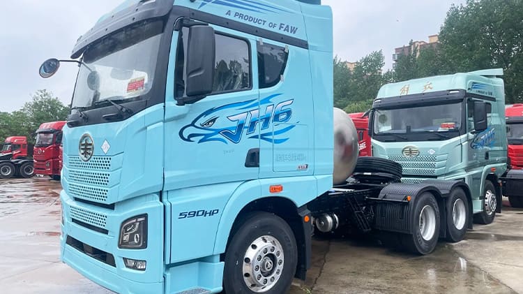 Used Faw JH6 Truck LNG Tractor Head for Sale in Kenya