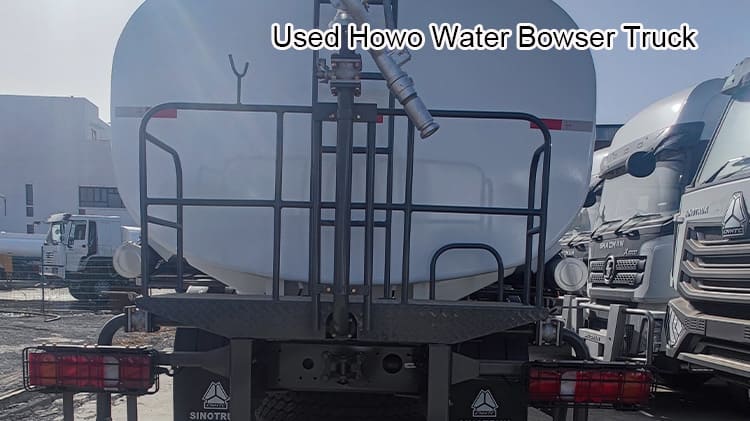 Howo Used Water Tank Bowser Truck for Sale in Tanzania
