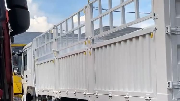 Sinotruk Howo Used Cargo Truck for Sale in Nigeria