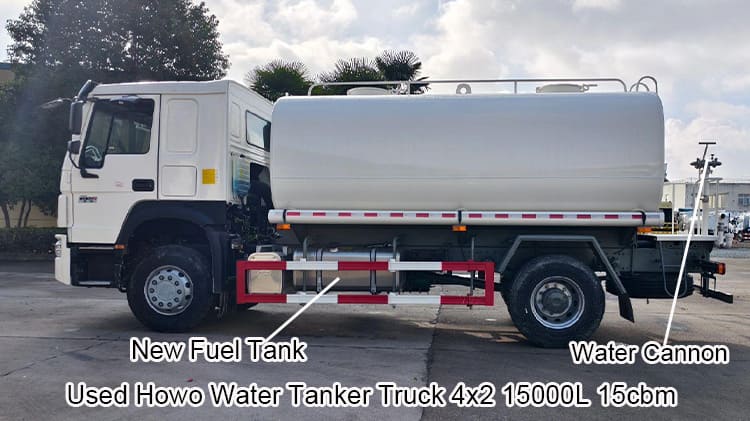 Used Howo 4x2 15000L Water Tanker Truck 15cbm for Sale in Libya