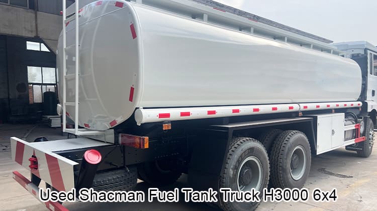 Used Shacman Fuel Tanker Trucks H3000 6x4 for Sale in Zimbabwe
