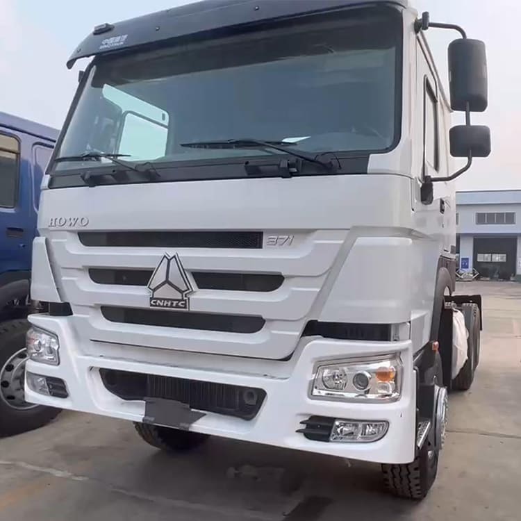 Used Sinotruk Howo Tractor Zz4257s3241w