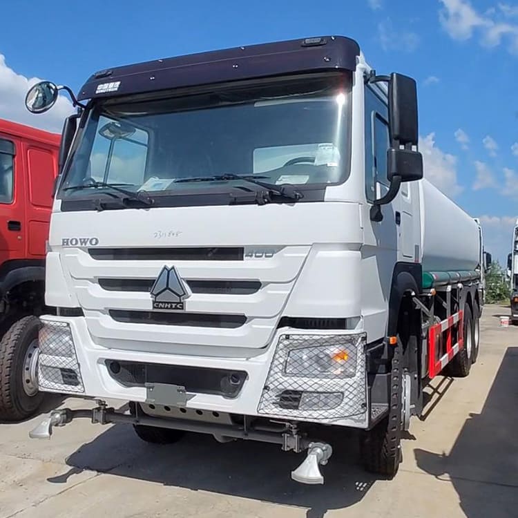 Used Howo Water Tanker Sprinkler Truck 20000 Liter