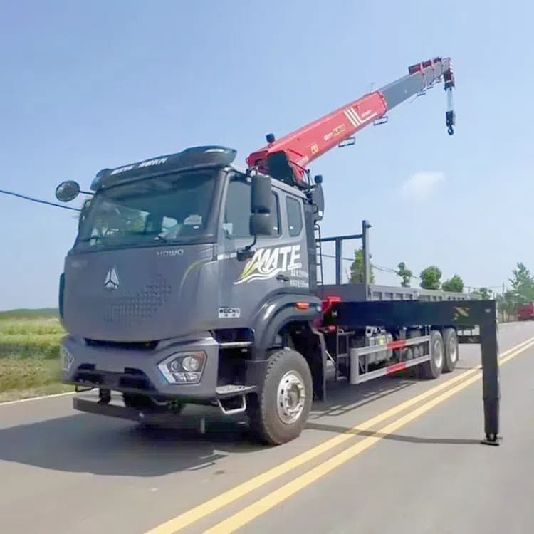 Used China Howo Crane Truck 10 Wheeler 14 Ton Boom Truck