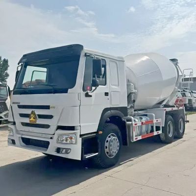 Used Sinotruk Howo 12 Cubic Meters Concrete Mixer Truck 6x4