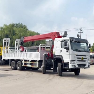 Sinotruk Howo 8x4 Used Cargo Crane Truck 15 Ton 371hp
