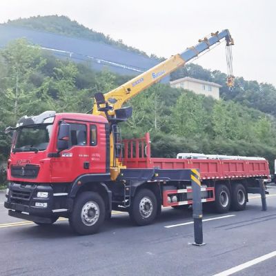 Second Hand Howo Cargo Crane Truck 20 Ton Boom Truck