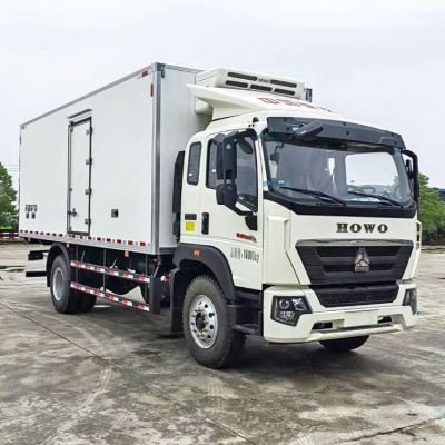 Used Howo Refrigerated Trucks 4x2 220hp